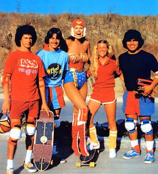 Wonder_woman_skateboard_1978
